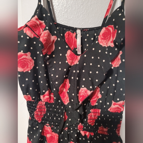 A'GACI Floral Strap Tank Top - Picture 2 of 6